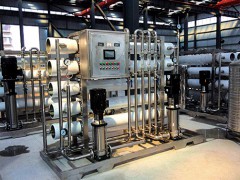 沈陽小型工業(yè)反滲透純凈水設(shè)備運(yùn)行中 (166播放)