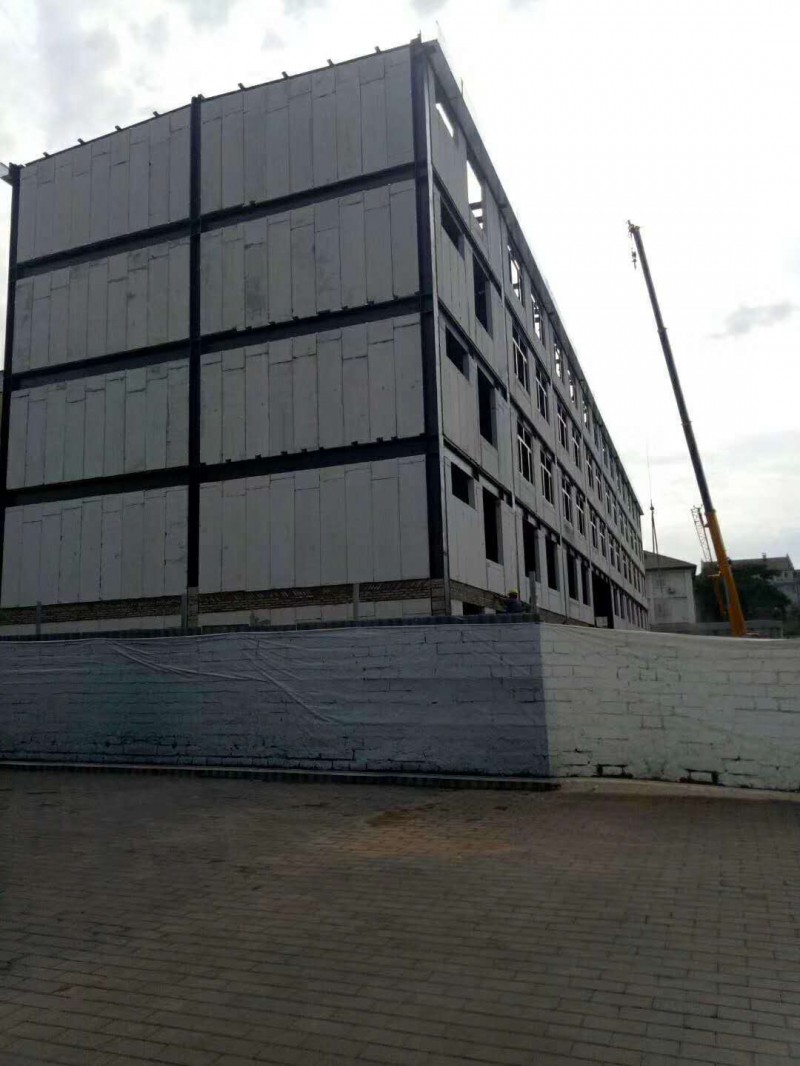 大城輕質(zhì)隔墻板