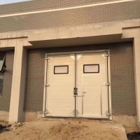 生產銷售工業(yè)門、工業(yè)提升門廠家、工業(yè)保溫門