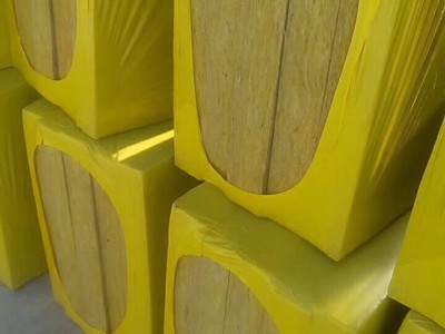 巖棉板廠(chǎng)生產(chǎn)